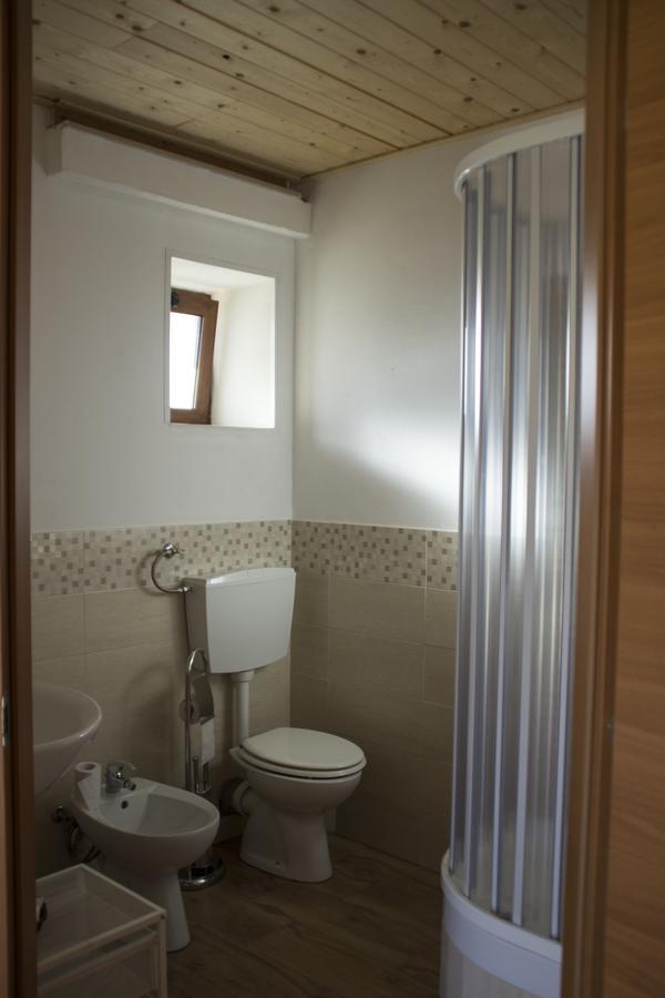 Fontana La Pietra Villa Pisticci Bagian luar foto