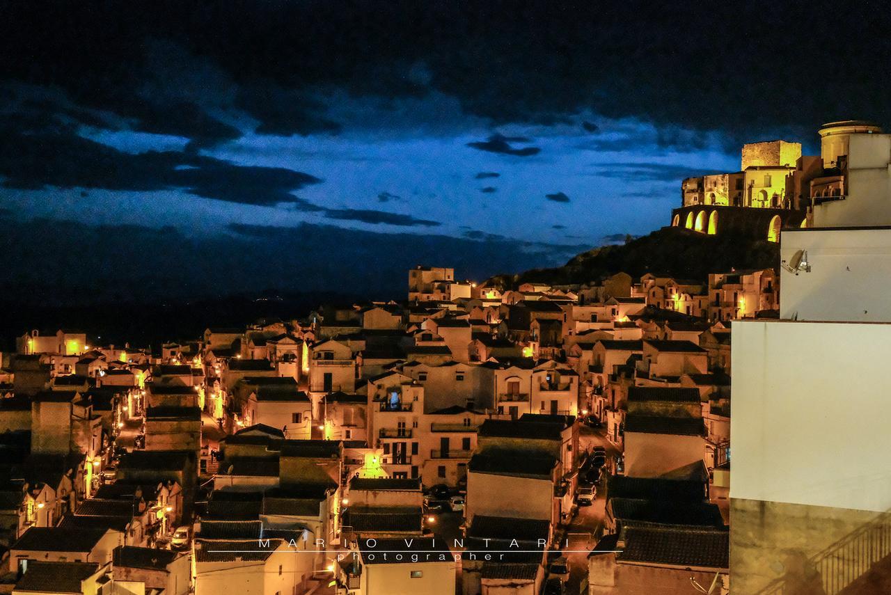 Fontana La Pietra Villa Pisticci Bagian luar foto